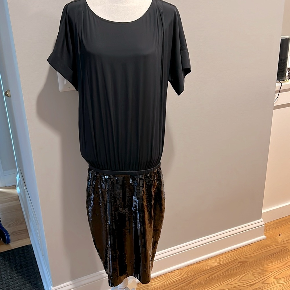 DKNY NAVY silk dress with Sequins bottom